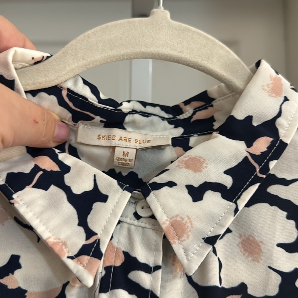 Anthropologie Skies are Blue button up - Picture 4 of 5